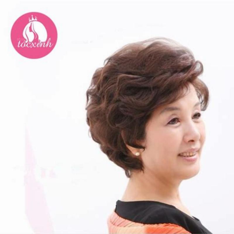Phụ kiện thời trang cho tuổi 60