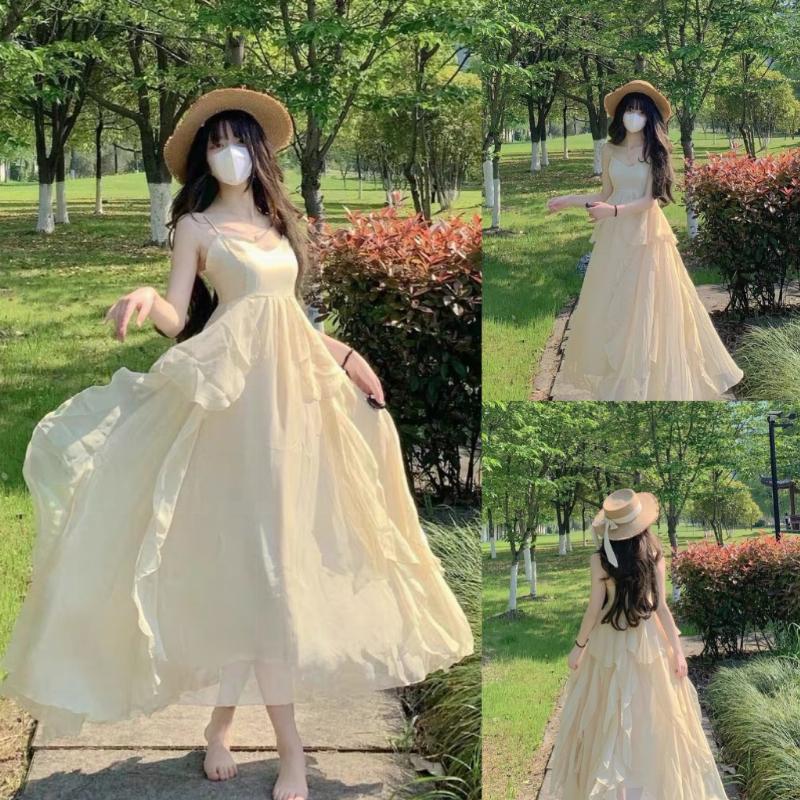 Váy đi biển chất liệu voan nhẹ nhàng