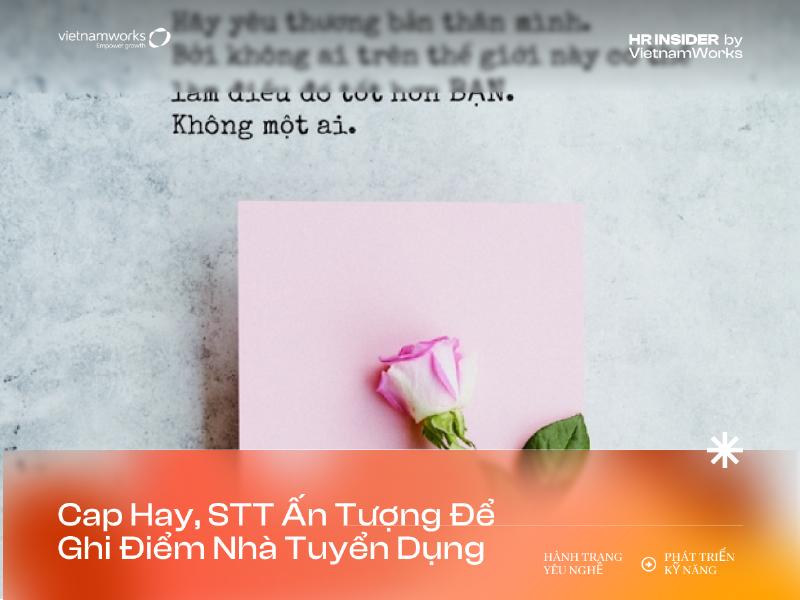 Y nghia cua anh co gai quay lung dang dung mot minh nhin ra cua so, the hien su chiem nghiem